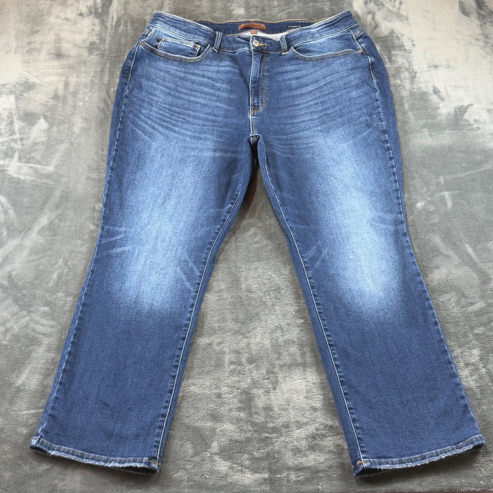 Judy Blue Los Angeles Straight Fit Jeans 22W Medium Wash Raw Hem JB82561DK-PL